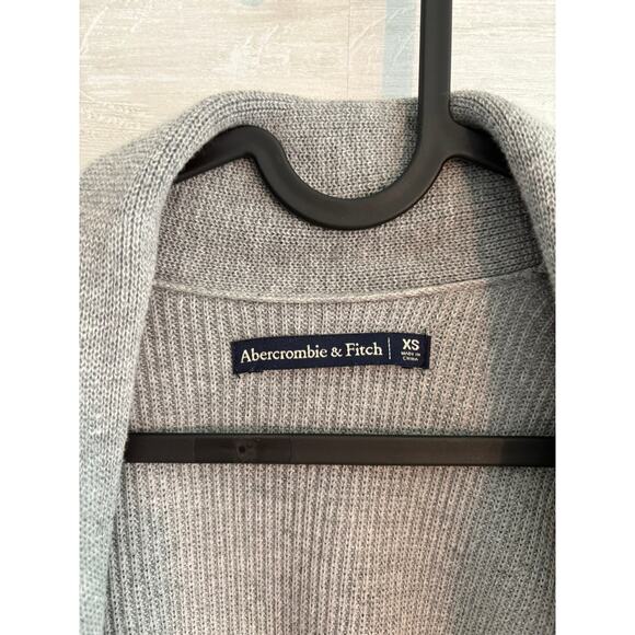 Cardigan By Abercrombie And Fitch In Grey - Picture 3 of 4